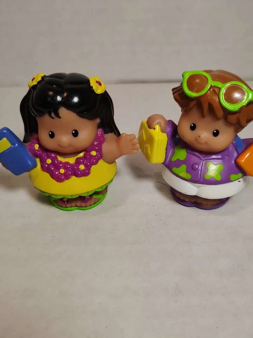 Fisher Price 15 Little People Construction Mechanic Zoo Beach Noah